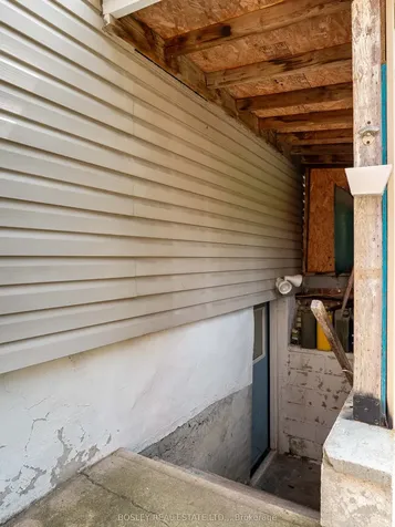 19 Water Street St. Catharines ON L2R 4T6