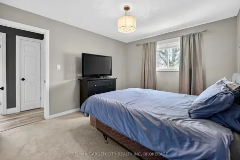 725 Clare Avenue Welland ON L3C 3B9