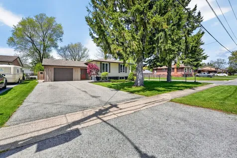 725 Clare Avenue Welland ON L3C 3B9