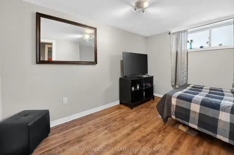 725 Clare Avenue Welland ON L3C 3B9