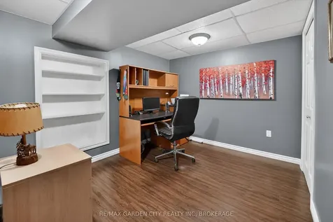 725 Clare Avenue Welland ON L3C 3B9