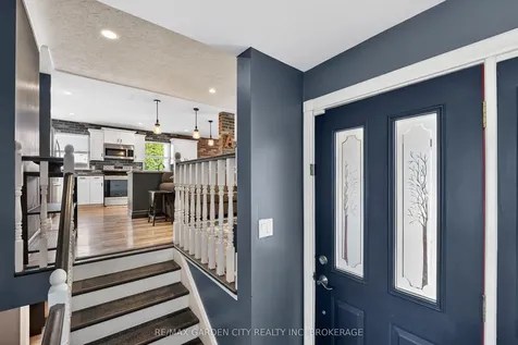 725 Clare Avenue Welland ON L3C 3B9