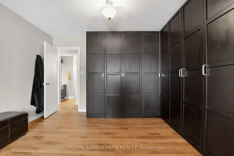 44 Ballantrae Way Kanata ON K2L 1N5