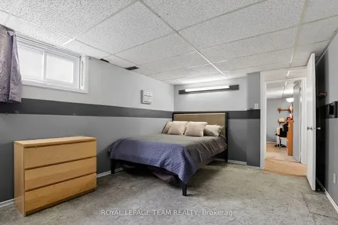 44 Ballantrae Way Kanata ON K2L 1N5