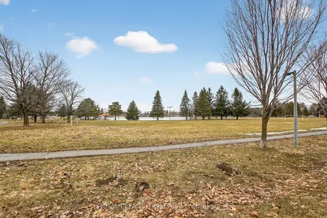 44 Ballantrae Way Kanata ON K2L 1N5