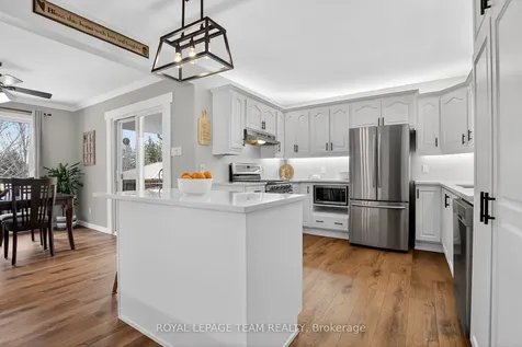 44 Ballantrae Way Kanata ON K2L 1N5