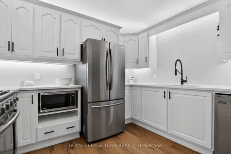 44 Ballantrae Way Kanata ON K2L 1N5