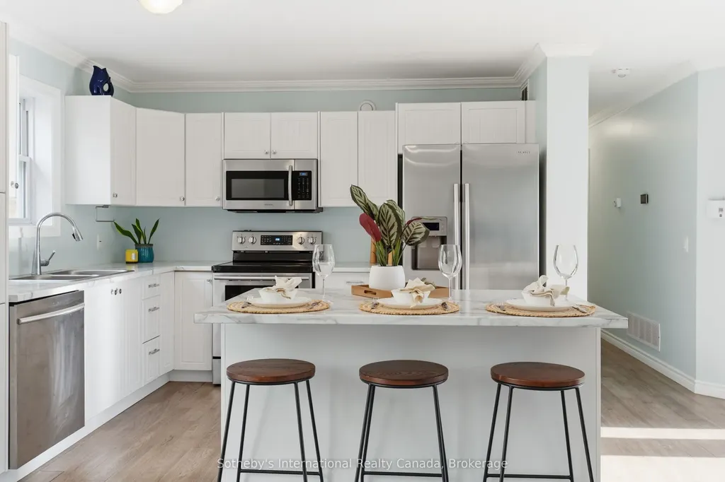 1021 Tower Crescent Gravenhurst ON P0E 1G0