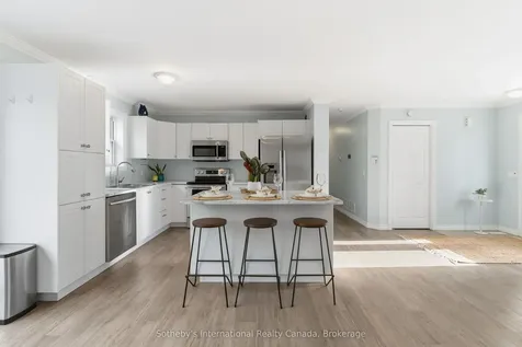 1021 Tower Crescent Gravenhurst ON P0E 1G0