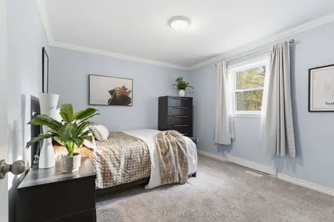 1021 Tower Crescent Gravenhurst ON P0E 1G0