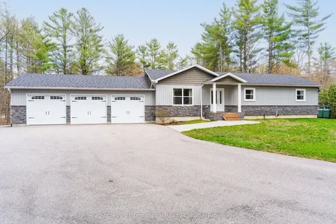 1021 Tower Crescent Gravenhurst ON P0E 1G0