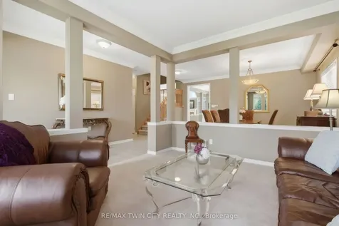 26 Knox Court Kitchener ON N2P 2V6