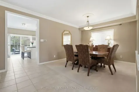 26 Knox Court Kitchener ON N2P 2V6