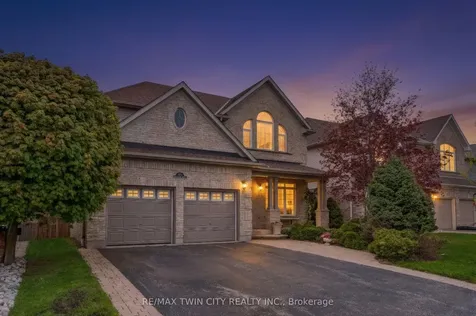 26 Knox Court Kitchener ON N2P 2V6