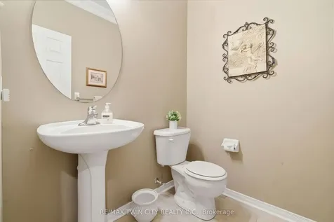 26 Knox Court Kitchener ON N2P 2V6