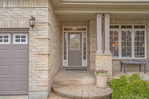 26 Knox Court Kitchener ON N2P 2V6