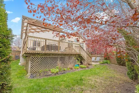 26 Knox Court Kitchener ON N2P 2V6
