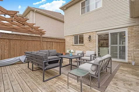 26 Knox Court Kitchener ON N2P 2V6