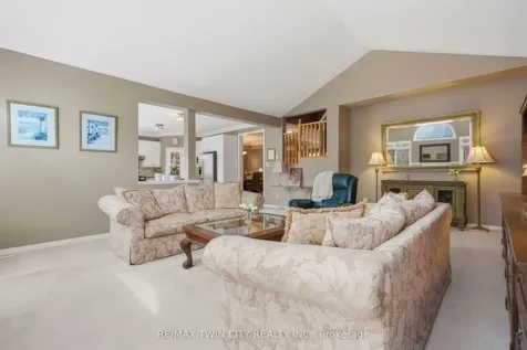 26 Knox Court Kitchener ON N2P 2V6