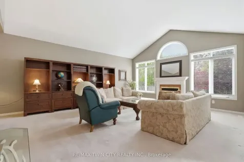26 Knox Court Kitchener ON N2P 2V6