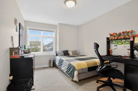 18 Rivergreen Crescent Kanata ON K2M 2E1