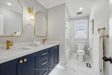 147 Valridge Drive Hamilton ON L9G 4Y4