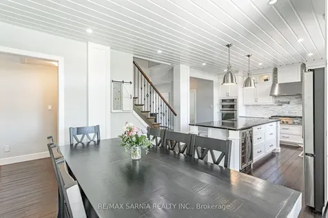 18 Centre Street Lambton Shores ON N0M 1T0