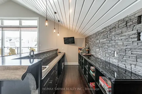 18 Centre Street Lambton Shores ON N0M 1T0