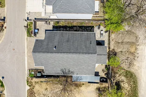 18 Centre Street Lambton Shores ON N0M 1T0