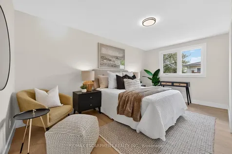 257 Queen Victoria Drive Hamilton ON L8W 1G4