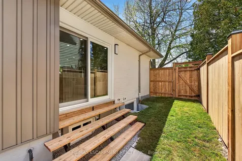 257 Queen Victoria Drive Hamilton ON L8W 1G4