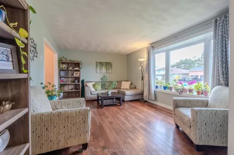 66 Veronica Drive North Bay ON P1B 9K4