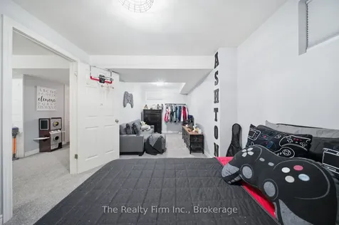 515 Hummingbird Crescent Woodstock ON N4T 1V9
