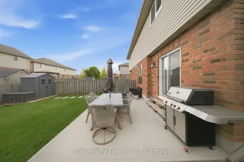 515 Hummingbird Crescent Woodstock ON N4T 1V9