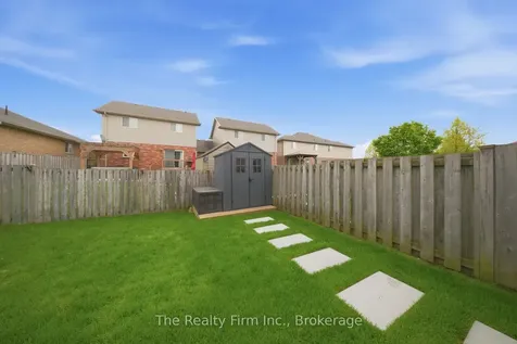 515 Hummingbird Crescent Woodstock ON N4T 1V9