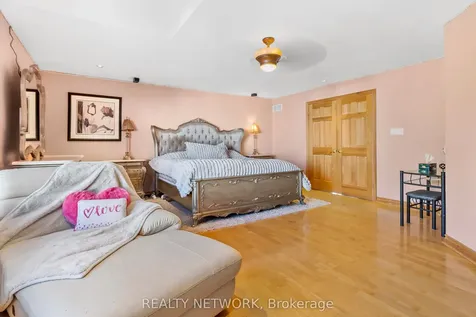 3734 Sinnicks Avenue Niagara Falls ON L2J 2G7