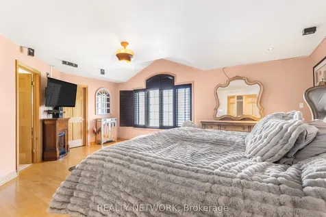 3734 Sinnicks Avenue Niagara Falls ON L2J 2G7
