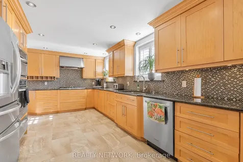 3734 Sinnicks Avenue Niagara Falls ON L2J 2G7