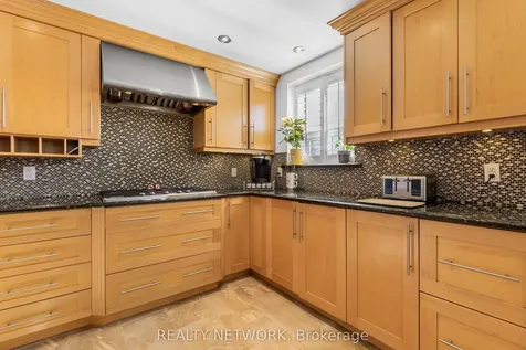 3734 Sinnicks Avenue Niagara Falls ON L2J 2G7
