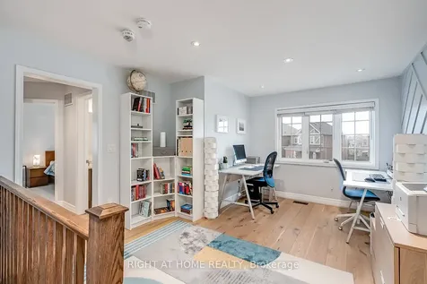 80 Forest Ridge Avenue Hamilton ON L8B 1V4