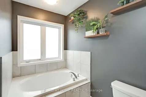 80 Forest Ridge Avenue Hamilton ON L8B 1V4