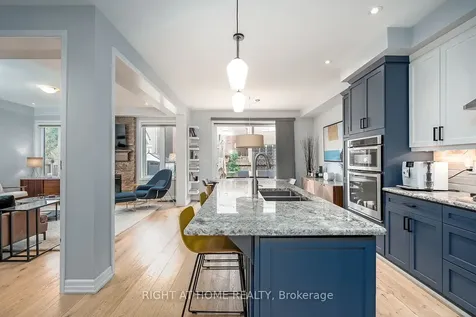 80 Forest Ridge Avenue Hamilton ON L8B 1V4