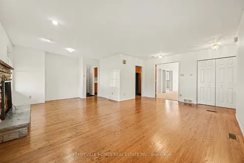 182 Abbotsford Road Kanata ON K2L 1C9