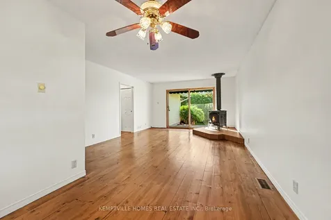 182 Abbotsford Road Kanata ON K2L 1C9