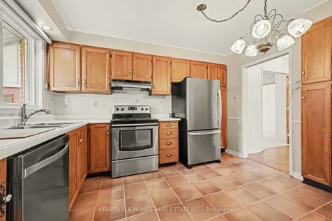 182 Abbotsford Road Kanata ON K2L 1C9