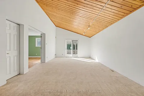 182 Abbotsford Road Kanata ON K2L 1C9