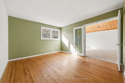 182 Abbotsford Road Kanata ON K2L 1C9