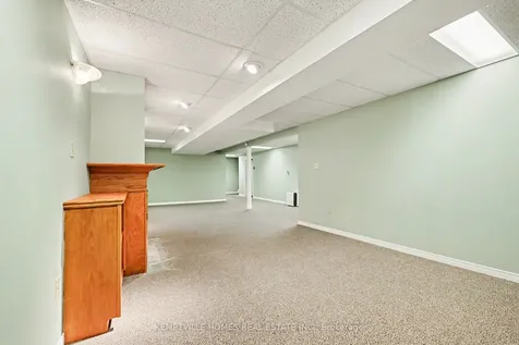 182 Abbotsford Road Kanata ON K2L 1C9