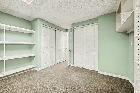 182 Abbotsford Road Kanata ON K2L 1C9