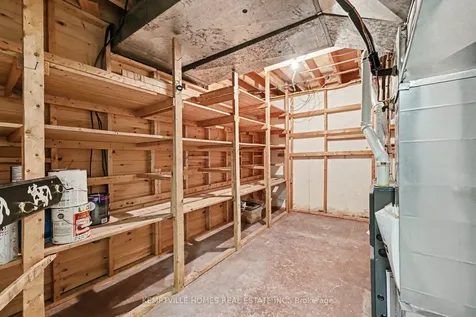 182 Abbotsford Road Kanata ON K2L 1C9